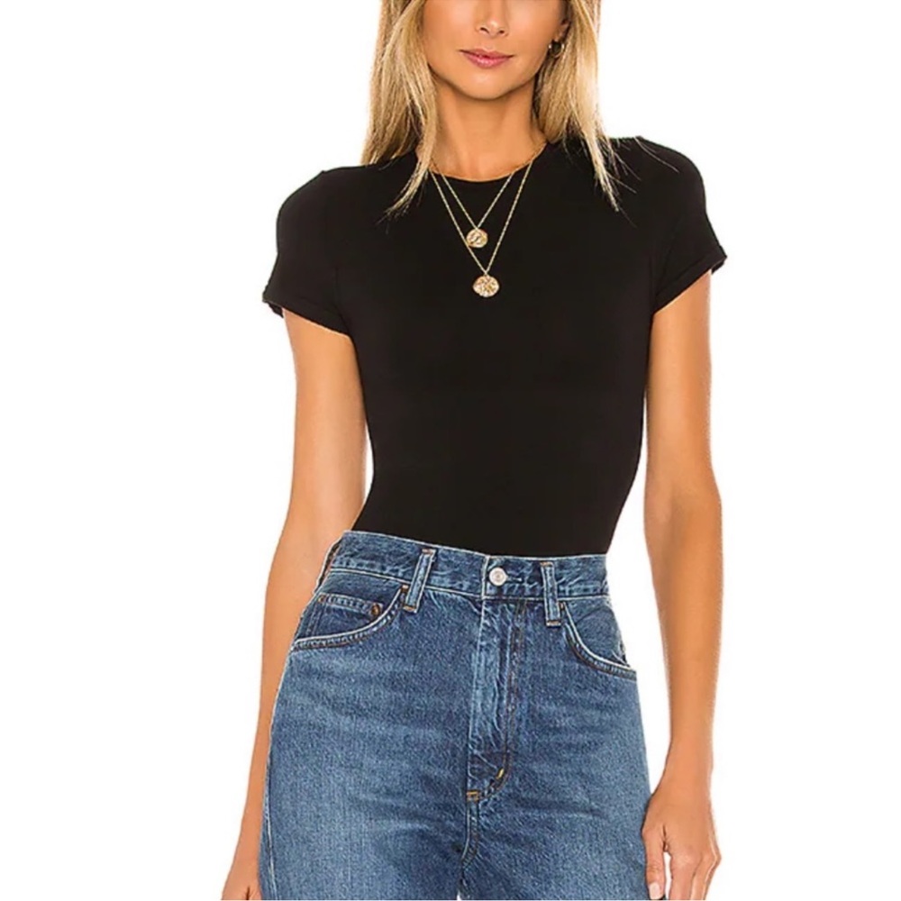 Yummie Short Sleeve Bodysuit in Black Size Medium Large